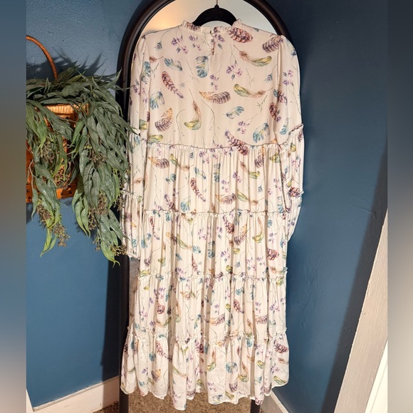 Melody In the Meadow Midi Dress - Picture 5 of 9